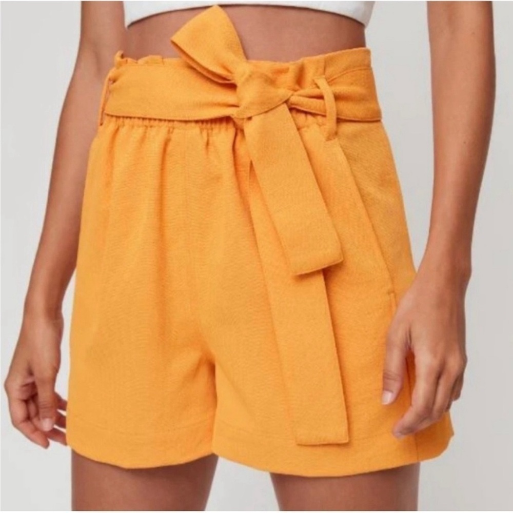 Aritzia WILFRED Gelas Tuscan Sun High Rise Short